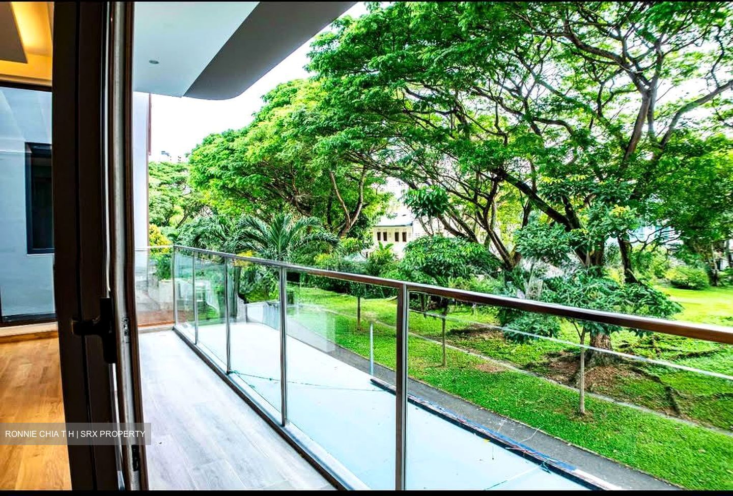 Opera Estate (D15), Terrace #535144331